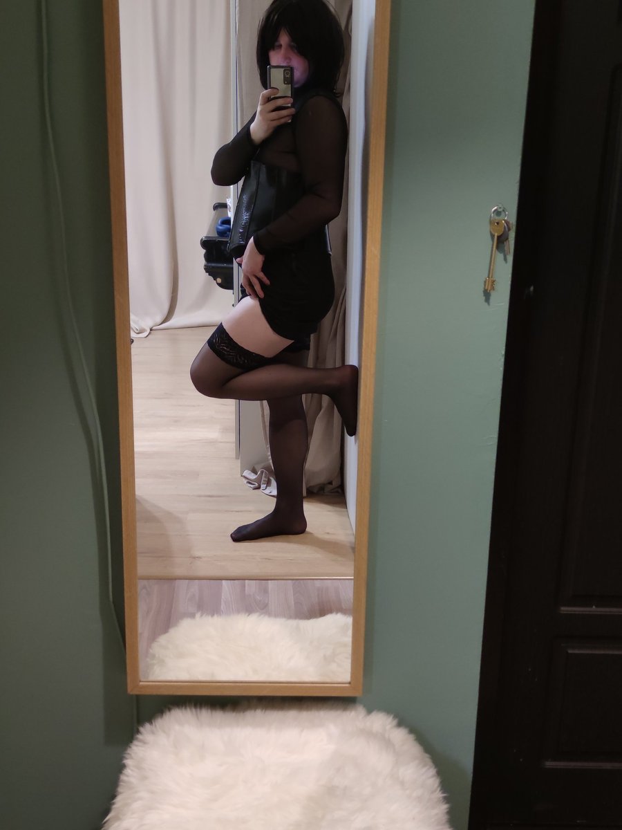 Sissy_SnowBunny tweet media
