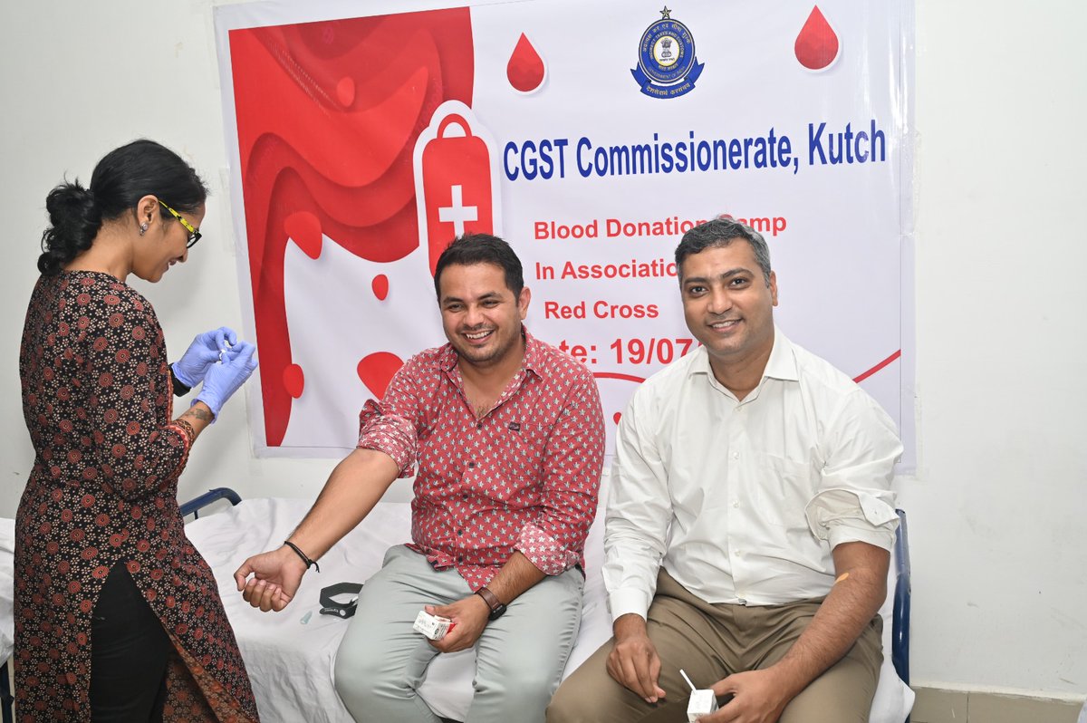 CgstKutch's tweet photo. CGST Kutch Commissionerate in association with Indian Red Cross Society, Gandhidham organised a Blood Donation Camp on 19th July, 2024 at CGST Bhavan, Gandhidham and CGST Divisional office, Bhuj. https://t.co/Hu4YxwmH4X