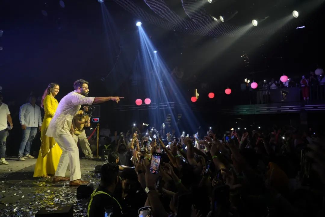 Vicky Kaushal ·s ʟᴇᴏ ↫ tweet media