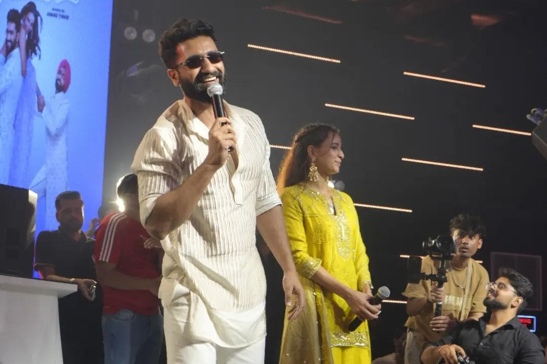 Vicky Kaushal ·s ʟᴇᴏ ↫ tweet media