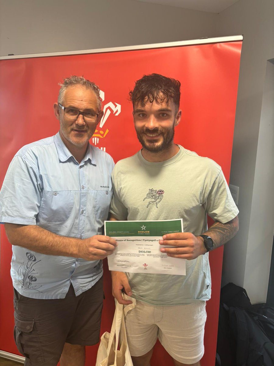 WRU Community - Wrth galon y genedl tweet media