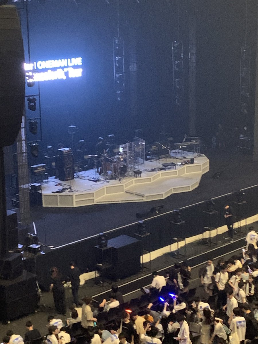 anusu_0204's tweet photo. #ASH_Tour #Orangestar
2年前にできなかった声出しが解禁されてたくさんのありがとうをorangestar夫妻とバンドメンバーに伝えることができました。今日の公演は大阪・名古屋公演より多くの曲を歌ってくださったらしく、最高のライブでした。もちろん次のライブ公演は東京ドームや！！！ https://t.co/pguJKJe0JS