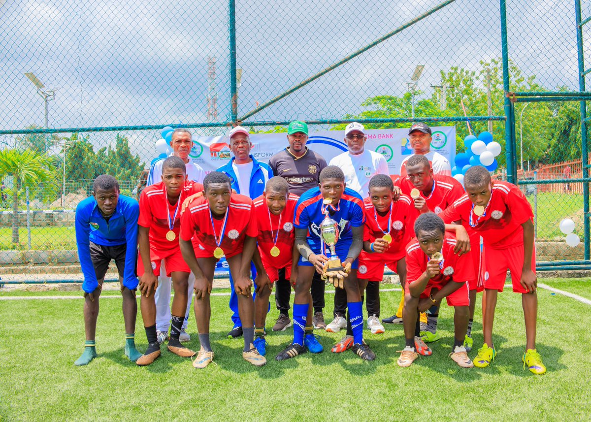 jm9foundation's tweet photo. MOTHERS WELFARE GROUP ARE JM9 CHAMPIONS 🥇🏆.
👉  Awarded by Permanent Secretary, MHA

Go harder next year!🙏
📍#socialinclusioncompetition2024 

#SocialInclusionCup2024 #JM9FootballFoundation #Champions #EmpoweringOrphans #equalityforall #socialintegration https://t.co/VxC5jh39oa