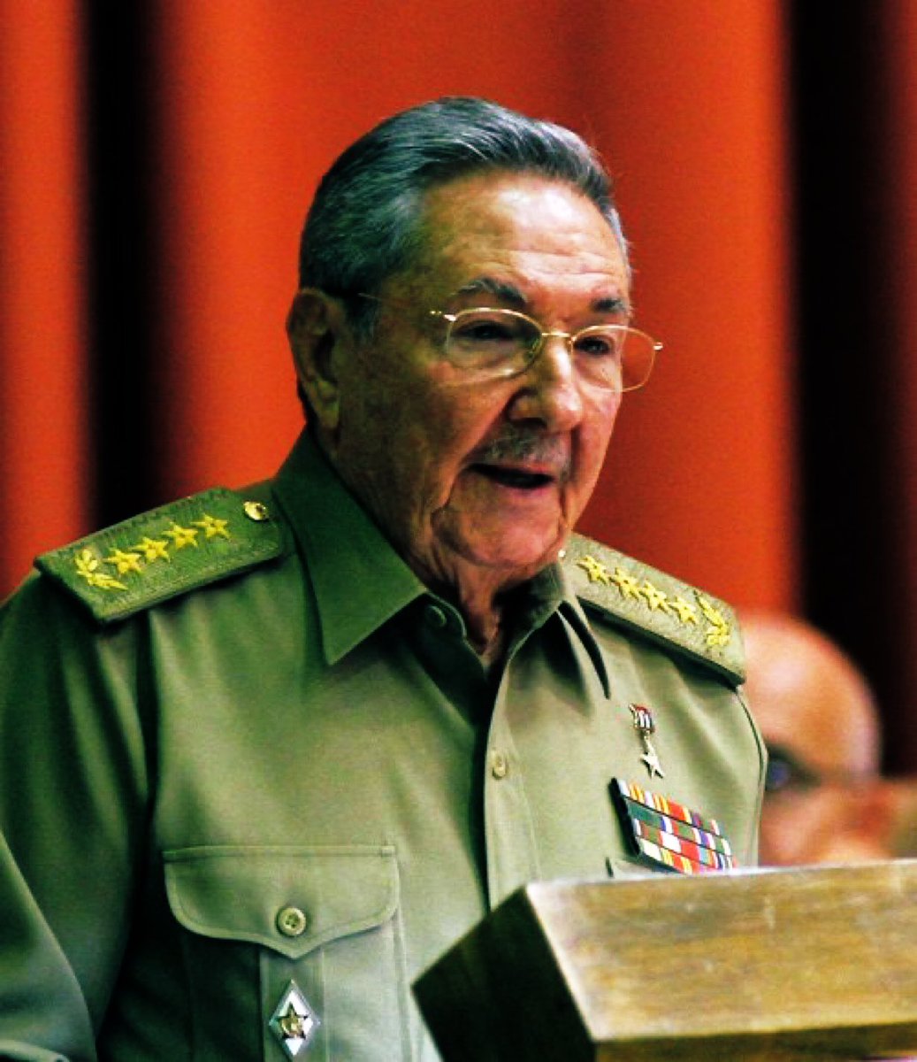 🇨🇺🇨🇺General de Ejército Raúl Castro:
"Continuaremos sin prisa, pero sin pausa, con los pies y los oídos bien pegados a la tierra, sin terapias de choque contra el pueblo y sin dejar a ningún ciudadano desamparado, superando la barrera del inmovilismo."
#LaHistoriaPorAsalto