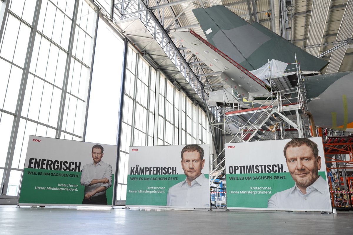 cdusachsen's tweet photo. Unsere Kampagne zur Sachsenwahl! 🚀💪 Heute haben wir unsere 1. Plakatwelle vorgestellt. Sie zeigen @MPKretschmer wie er ist: Energisch, Kämpferisch, Optimistisch. Weil es um Sachsen geht. #sltw24 https://t.co/gKVfrtsvdH