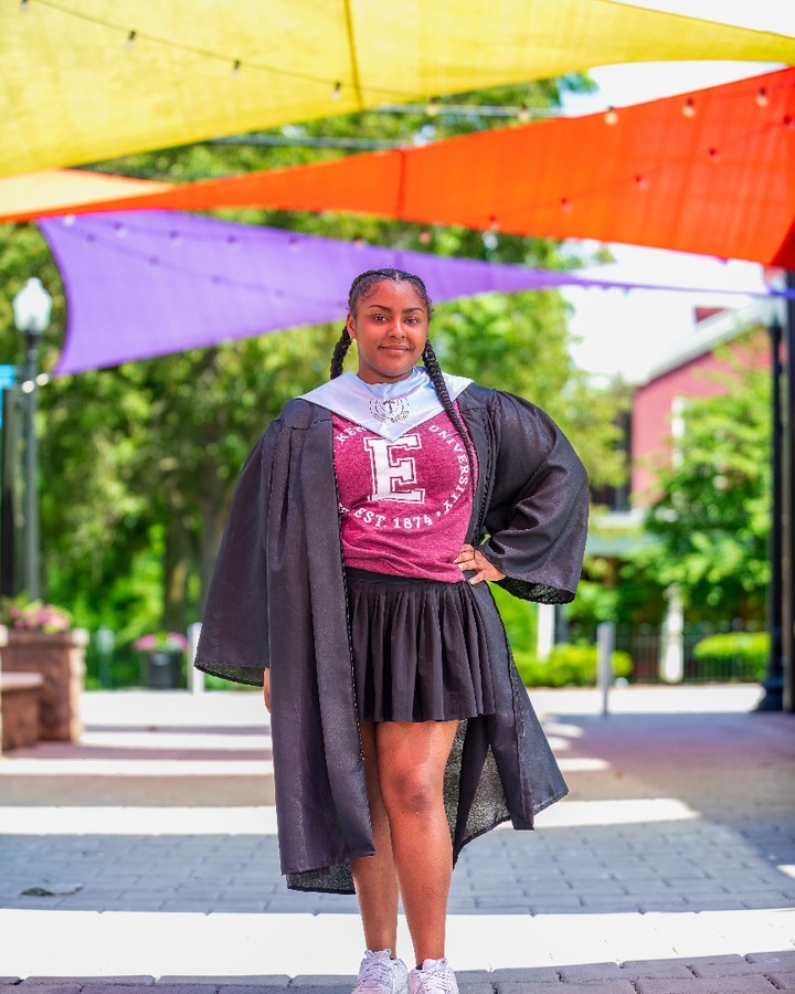 eku's tweet photo. It’s hard to believe it, but classes begin just ONE MONTH from today! Who else is ready to be back on the #CampusBeautiful? We know these #FutureColonels are. 🙌📚 #EKU #FutureColonel #IncomingFreshmen https://t.co/ArzCSsJZQ9