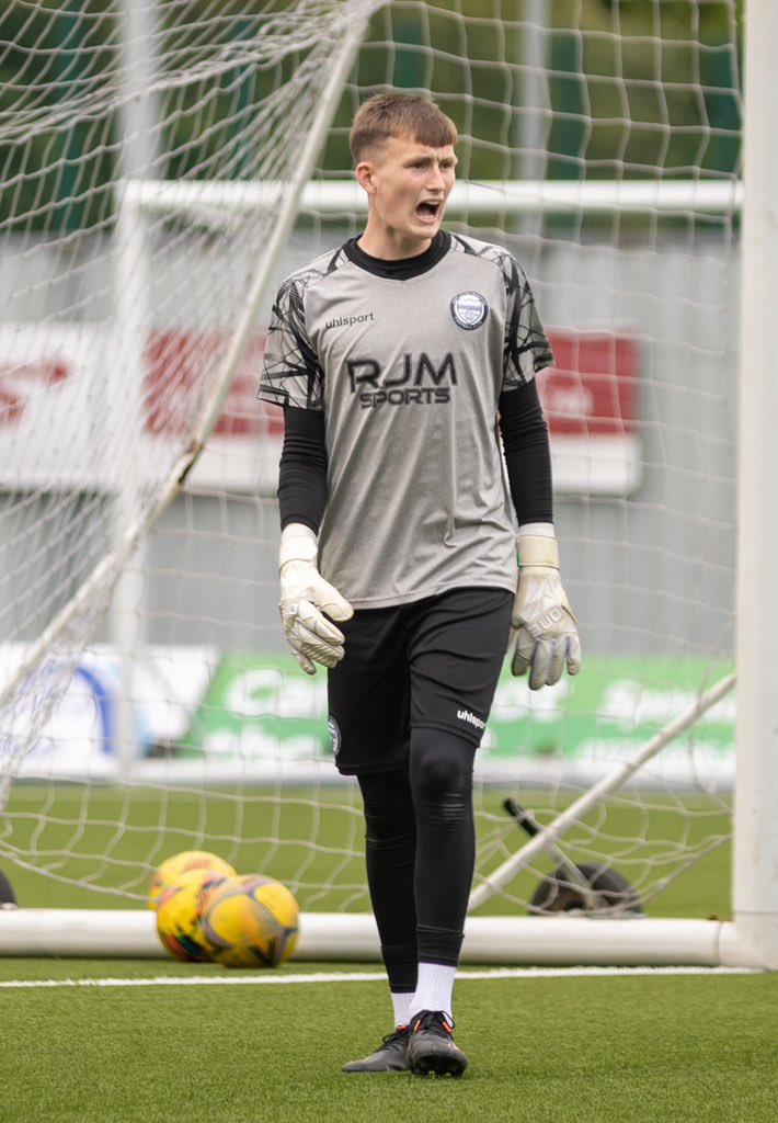✍️ | 𝗪𝗲𝗹𝗰𝗼𝗺𝗲 𝗕𝗮𝗰𝗸 𝗢𝗹𝗹𝗶𝗲! 

The club are delighted to announce the return of goalkeeper Ollie Ecrepont on a loan deal from Ayr United for the entirety of the 2024/25 season. 

We’d like to thank Ayr United for their cooperation throughout this. 

#WeAreTheShire