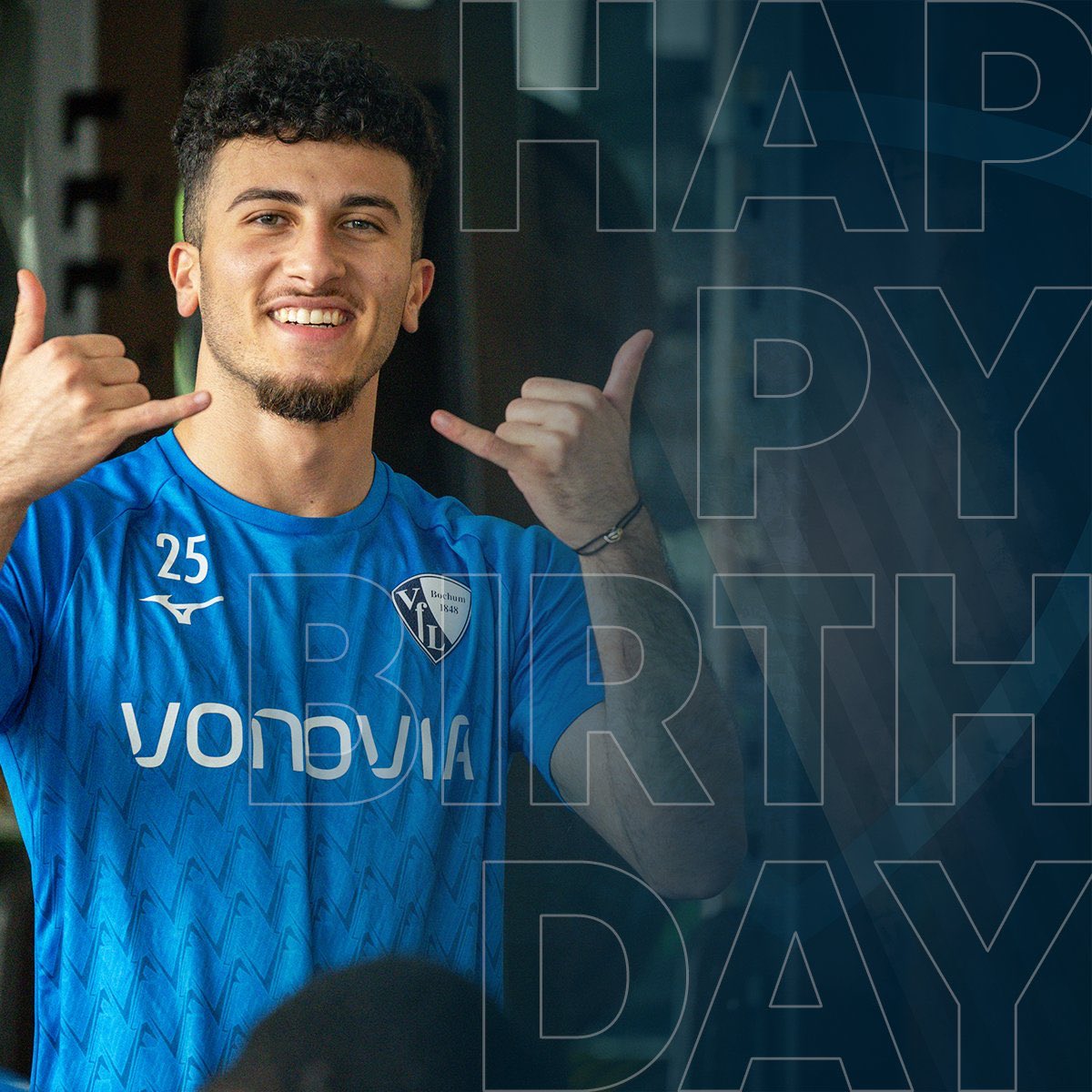 VfLBochum1848EN's tweet photo. Happy birthday, Mo! Our young defender Mo #Tolba turns 20 today! 🥳🥳

#meinVfL https://t.co/DODsrG7Rin