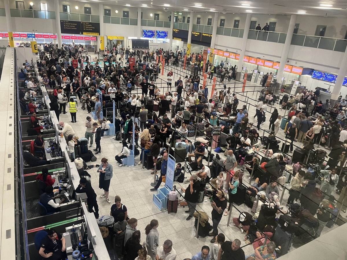 Victoria Innes on X: "Huge queues at #Gatwick airport as flights are  delayed or cancelled because of an IT systems outage. Some waiting since  5am this morning to check their bags in.