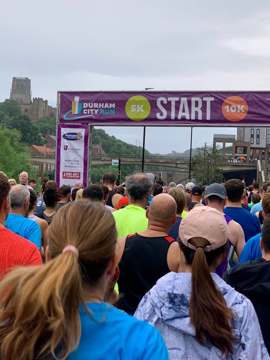 A fantastic start to the <a href="/durhamcityrun/">Durham City Run Festival</a> festival last night🏃🏃‍♀️

As thousands of people took to the streets of Durham City, but don’t worry there is still events to watch and even take part in across the next two day to find out more please visit: lnk.bio/s/DurhamCityRu…