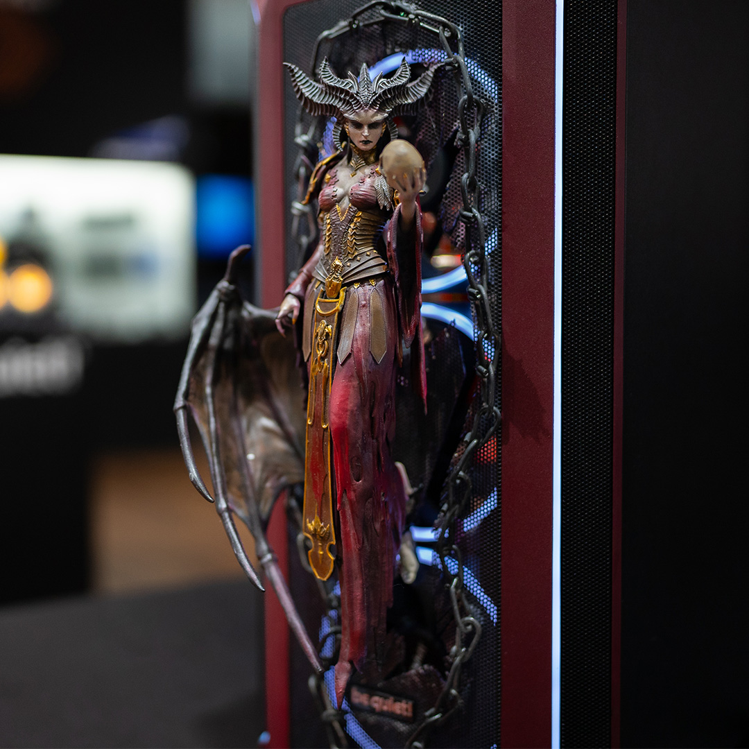 bequietofficial's tweet photo. "Break the chains… " and dominate the shadows in style!
This incredible Diablo IV mod featuring our Shadow Base 800 FX, crafted by The 'R Mods, is simply breathtaking.
How many hours are you sinking into your Diablo IV adventure?
#ShadowBase #Diablo4 #PCMod #Gaming https://t.co/a356N15su4