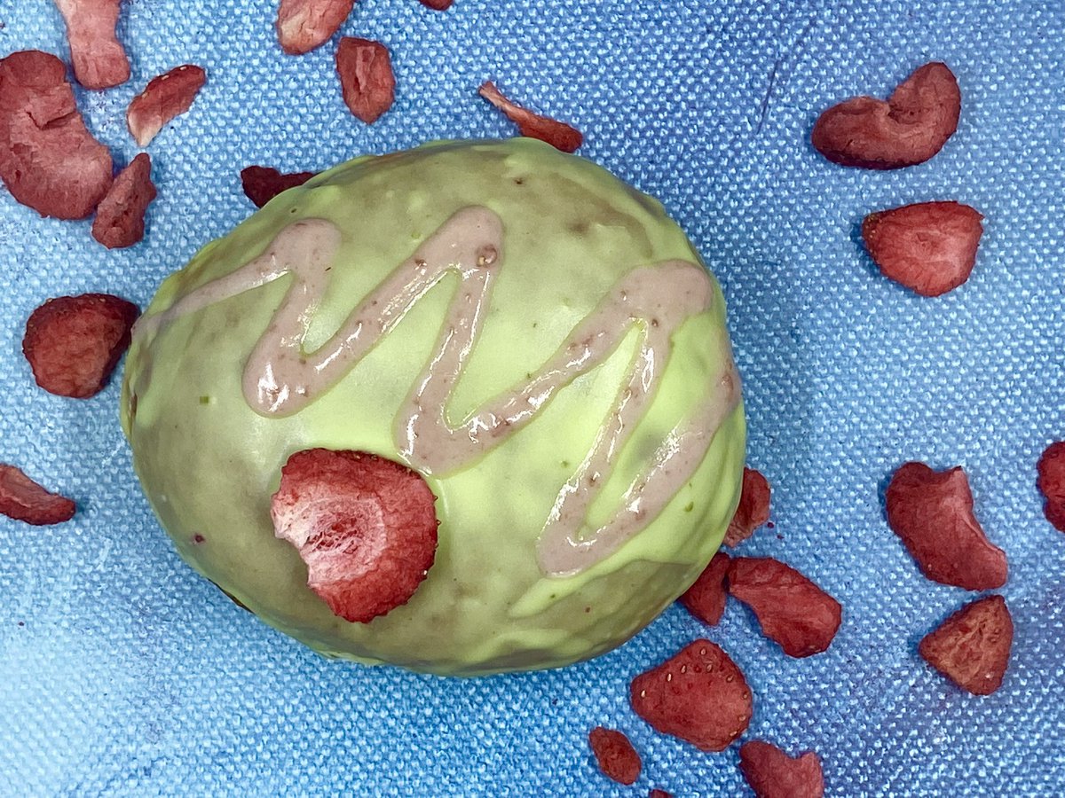 groovy_donuts's tweet photo. Making its #groovydonuts debut today: the Strawberry Mojito Bismark!  Available for Pre-Order at https://t.co/mNxS9b3b6k! https://t.co/mjgzo1ozhx