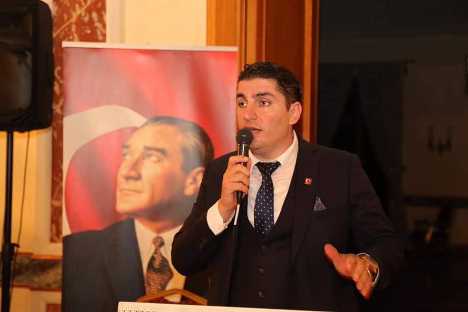 Biz simsar gibi %1 in altındaki sendika üyelerine gidip bize üye olursanız yüksek ücret alırsınız diyecek kadar düşük bir sendikal ahlâka sahip değiliz. Bu tasarının, sendikal örgütlenme özgürlüğüne darbe vurduğunu, eşitlik ilkesine aykırı olduğunu, baraj problemimiz olmamasına