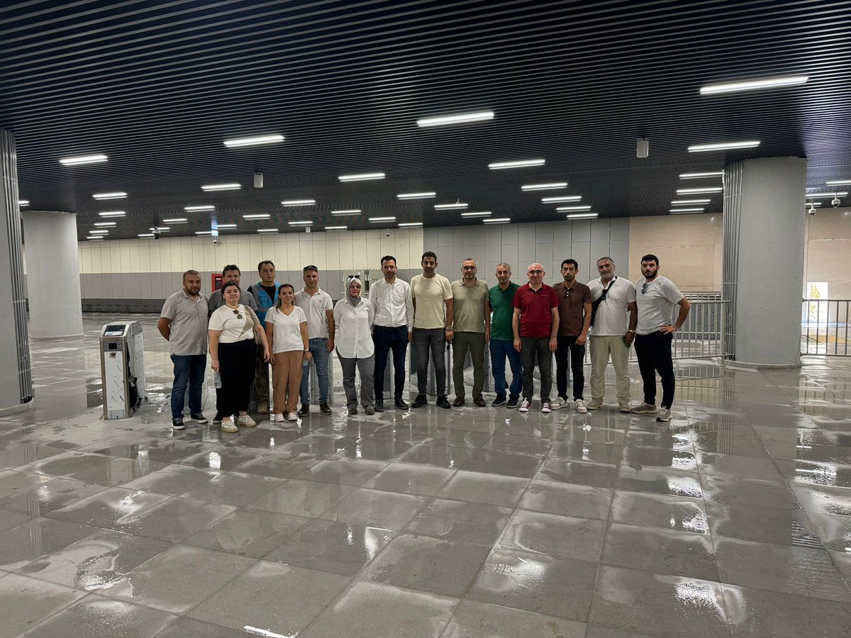 RAYLISISTEM_DB's tweet photo. Ataköy-İkitelli Metro Hattının son istasyonu Mimar Sinan İstasyonundaki çalışmaları yerinde inceledik.

Ağustos ayında açılışı yapılacak olan istasyonumuzda test ve devreye alma çalışmaları devam etmektedir. 
#16MilyonİçinÇalışıyoruz  🚇
@istanbulbld @IBBcozummerkezi 
#Ataköy #İkitelli #Metro