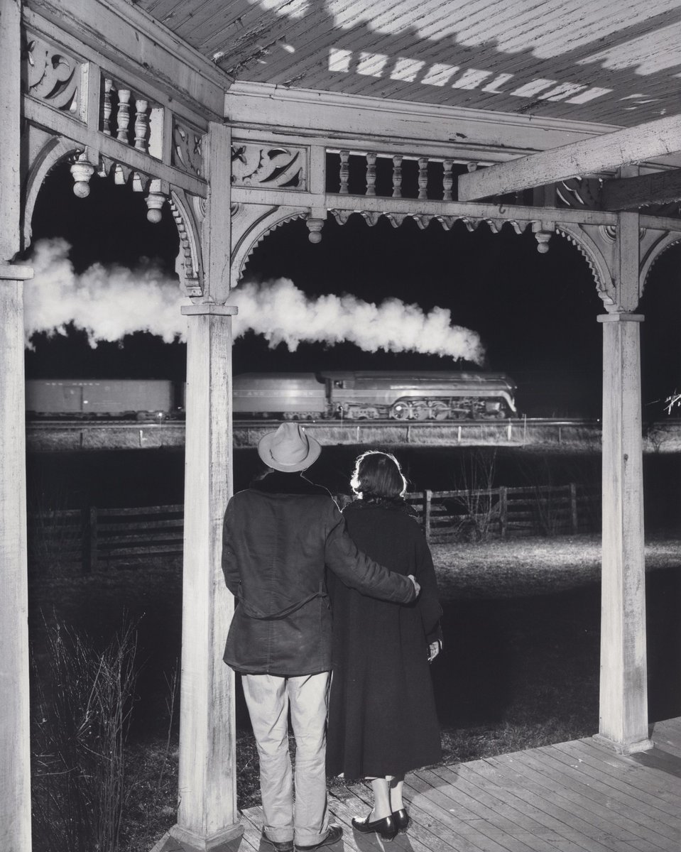 "There's something about the sound of a train that's very romantic and nostalgic and hopeful." – Paul Simon

📷 Ogle Winston Link