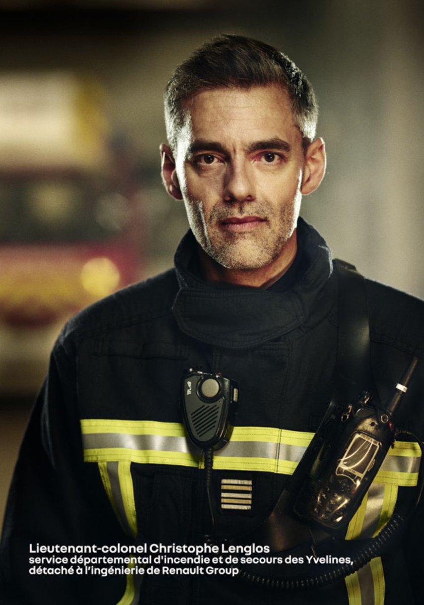 #Deuil | Toute la communauté des sapeurs-#pompiers de France, et le président de la #FNSPF <a href="/BoslandJP/">Jean-Paul Bosland</a> présentent leurs condoléances à la famille du Lieutenant-colonel Christophe Lenglos, des <a href="/pompiers78/">pompiers78</a>
Les sapeurs-#pompiers transmettent leur soutien à sa famille et ses collègues