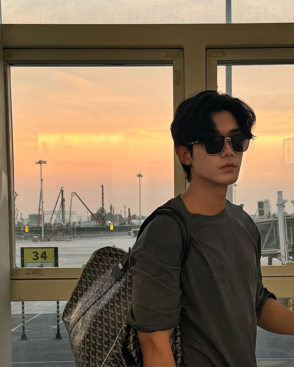 netsiraphop's tweet photo. 你好中国济南 🖤 #netsiraphop https://t.co/MdeZsRyG4G
