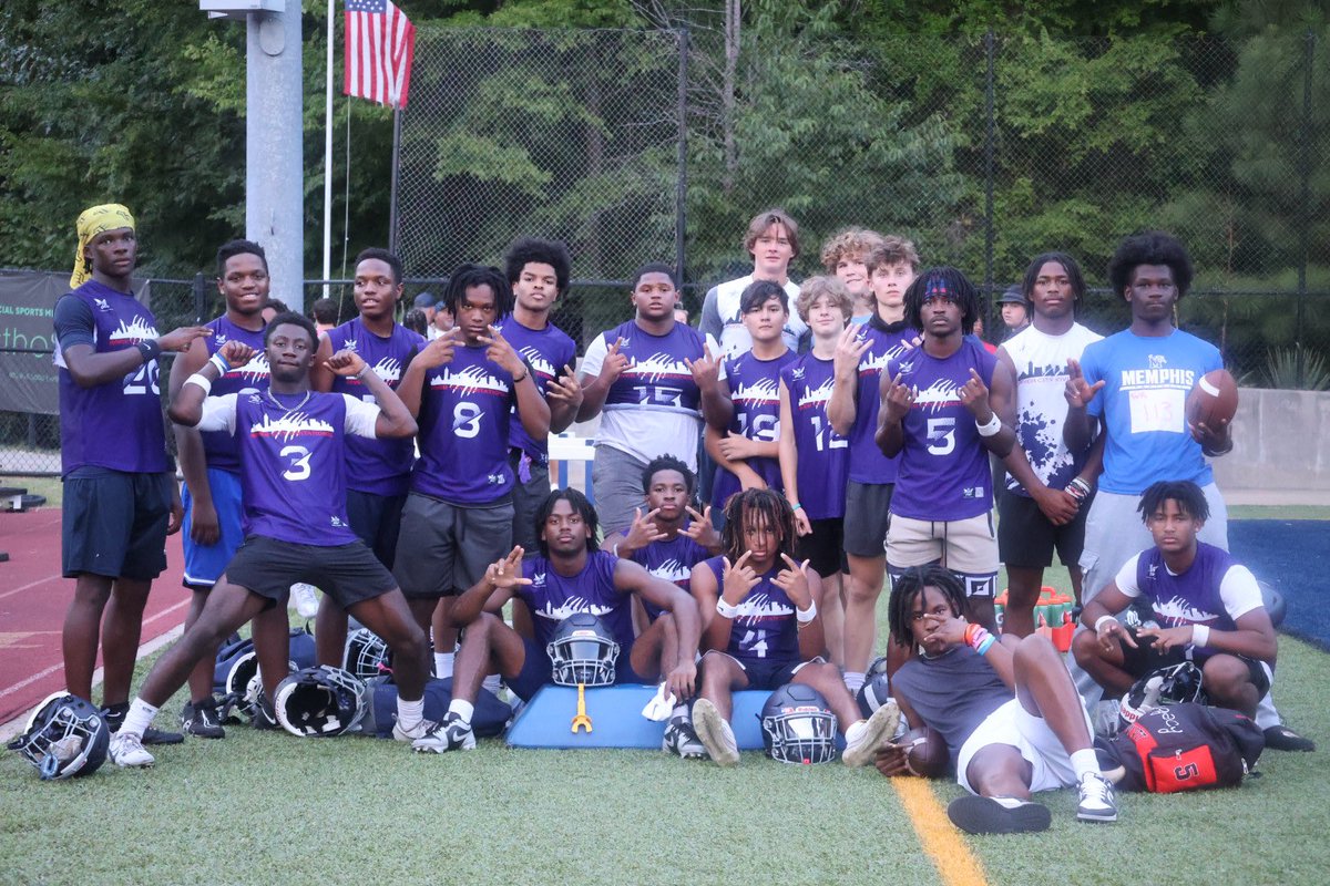 Countdown to FALL CAMP 😤😤 #HuntandStrike #BeGreat #Lynx