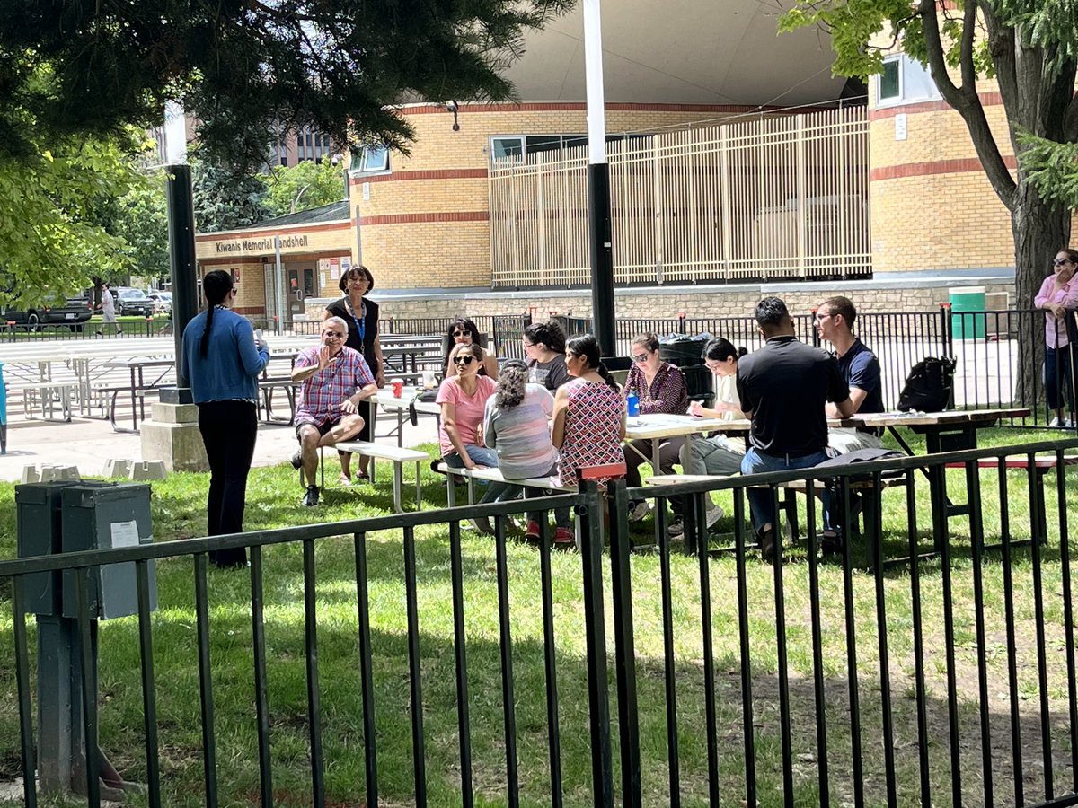 AnnaHopkins11's tweet photo. City Hall Toastmasters meeting in Victoria Park. Enjoying nature, sunshine and challenging ourselves with table topics. #ldnont https://t.co/pYeuZ8mBc8