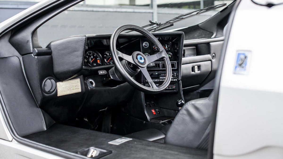 midnightdorifto's tweet image. good morning everyone: getting a Mercedes V8 with a gated 5-speed is always good, but wrap it that bonkers Isdera exterior and I just swoon

rmsothebys.com/auctions/mo24/…