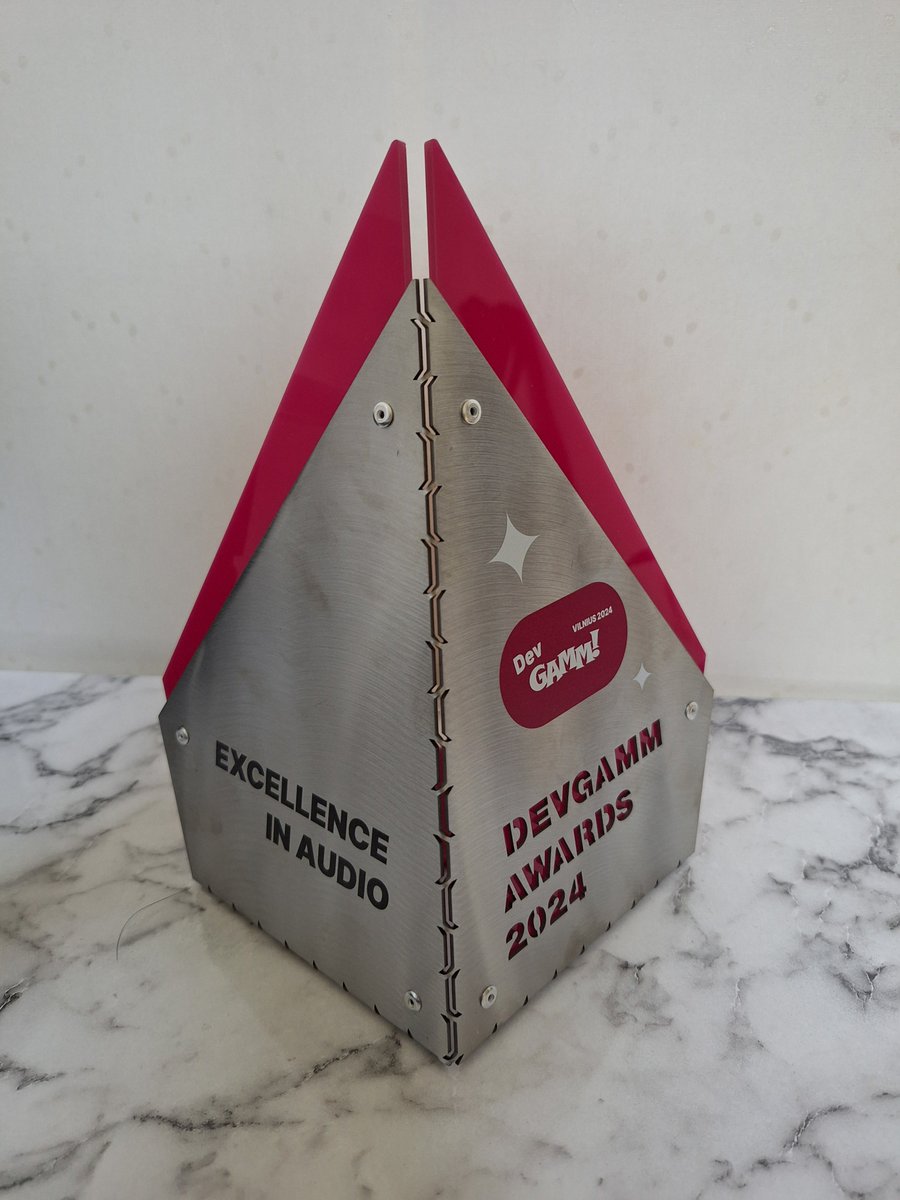 MorningBirdCDN's tweet photo. 상 받았어요! 🎉
묵직한 무게만큼이나 영광의 트로피이네요

2024 DevGAMM Awards Winner!
해외 게임쇼에서 상을 2개 동시에 받았어요
더 열심히 게임 만들겠습니다 ❤️

#DevGAMM #Awards #Winner #게임상수상 #상받았어요 #트로피 https://t.co/STAZgVtLxP