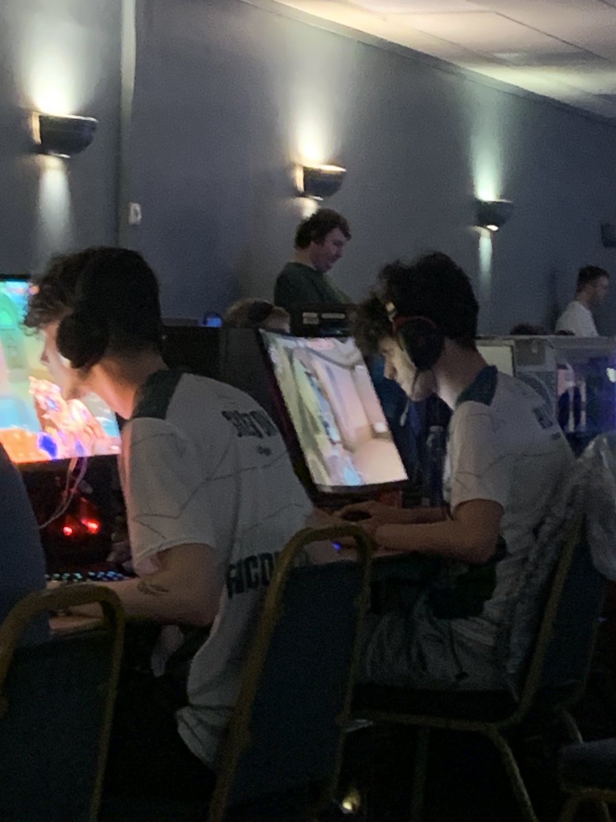 TeamOasisWorld's tweet photo. Time for game 3 against @Lost_Puppies
#GoVerde https://t.co/pk9uWwiXQT