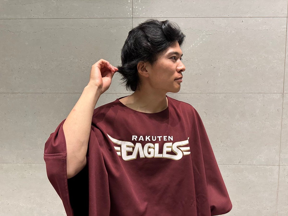 今日の #試合後のリアル は… 勝てば勝つほど髪が伸びていく #早川隆久