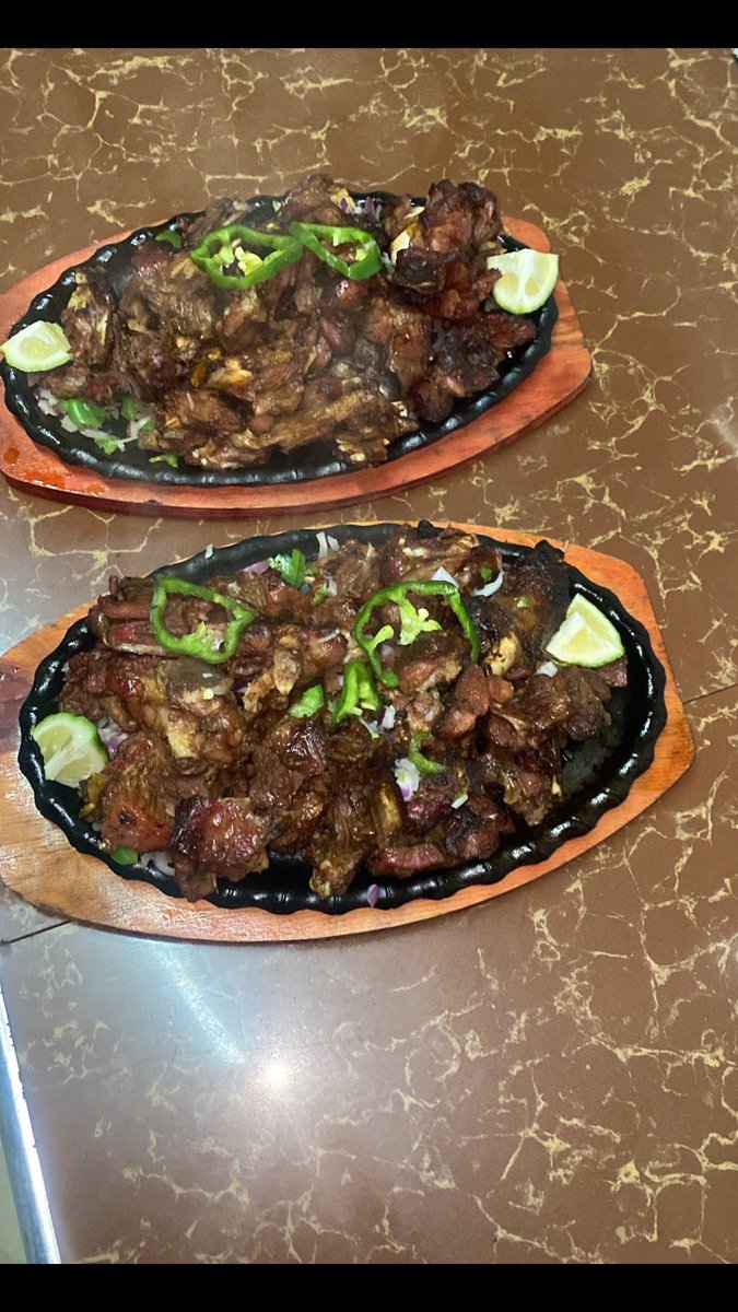 SelbyHResort's tweet photo. Masaa ni ya kuanguka na nyama choma Tamu kutoka Selby Heights. For inquiries and bookings call us on 0797676787. https://t.co/hnqUBMc787