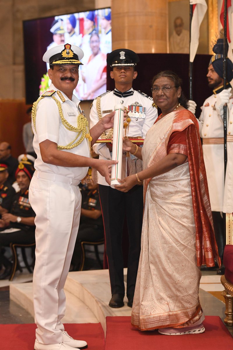 Hon'ble President of India Smt Droupadi Murmu presented the Param Vishisht Seva Medal to Adm Dinesh K Tripathi, #CNS during the Defence Investiture Ceremony held at Rashtrapati Bhawan, New Delhi on #19Jul 24.
