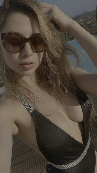 Where was the best sunset you saw?  My top 3: Arch of triumph (Paris)  Medellin  Santa Monica Pier (L