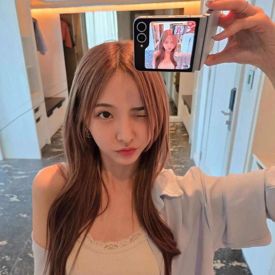 𝑳𝒂𝒅𝒚 𝒏𝒆𝒏𝒆 👑 tweet media