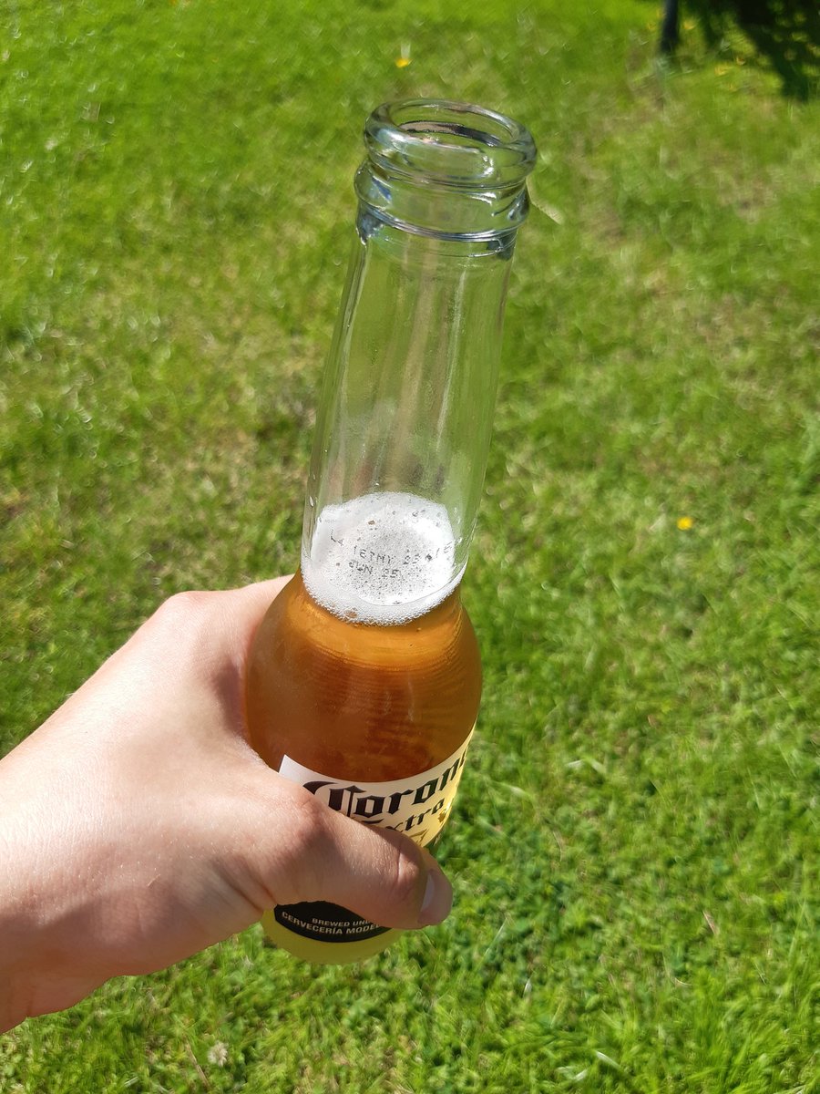 Teadernater's tweet photo. Sun's out, Corona beer out @Inside_TheRopes podcast on perfect Friday. https://t.co/RNw1M147iG