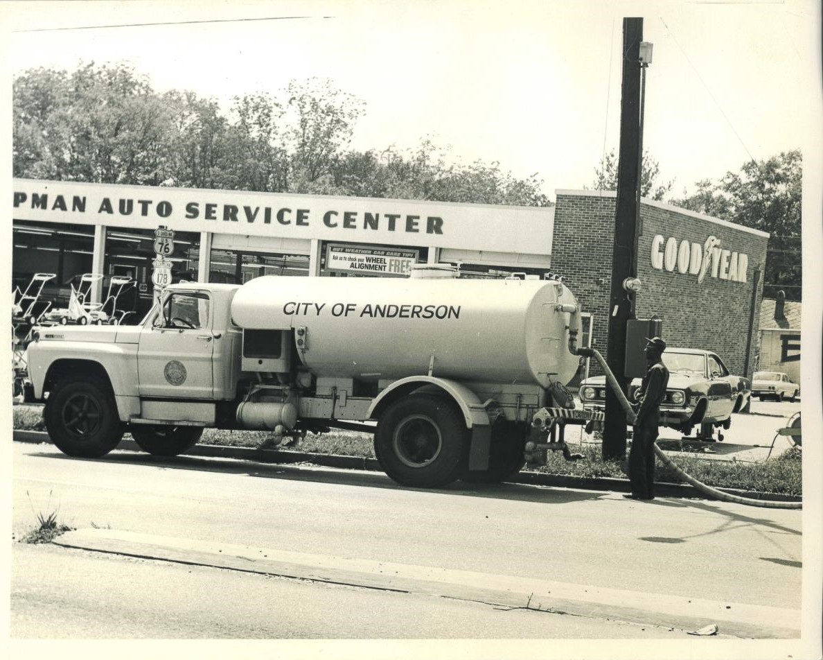 coautilities's tweet photo. Flashback Friday: Look what we found! Our staff discovered some amazing old photos of the City of Anderson Public Work operations from the 1950s and 1960s in our file archives. It's incredible to see how far we've come and to honor the hardworking individuals who paved the way. https://t.co/NbekJ5mhCZ