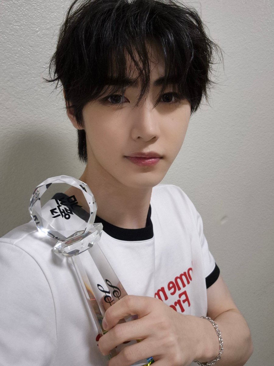 hoonbeaute's tweet photo. congratulations sunghoon ! ❤️ this is just the beginning for romance untold. i hope you are staying healthy and happy on your comeback promotions ♡ https://t.co/nvFvlOcgth