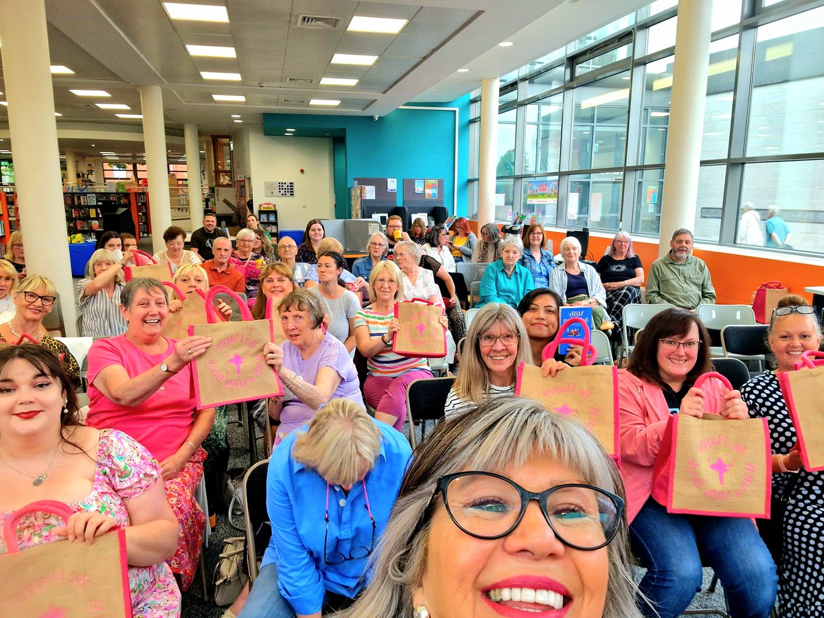 Knowsley Libraries tweet media