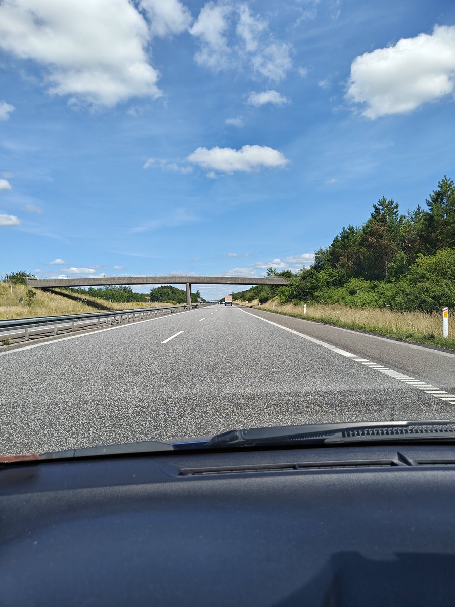 Już o o 18:00 pierwszy mecz w sezonie 2024/2025. Już za około 3 godziny zagramy z AGF w Aarhus. Ja już w trasie! 

#fcm #midtjylland #sldk