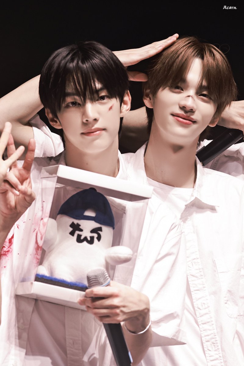 Acorn_0122's tweet photo. 20240719 Fanparty

#TWS #투어스 #유도즈  
#신유 #SHINYU  #도훈 #DOHOON https://t.co/F34E7LhFxl