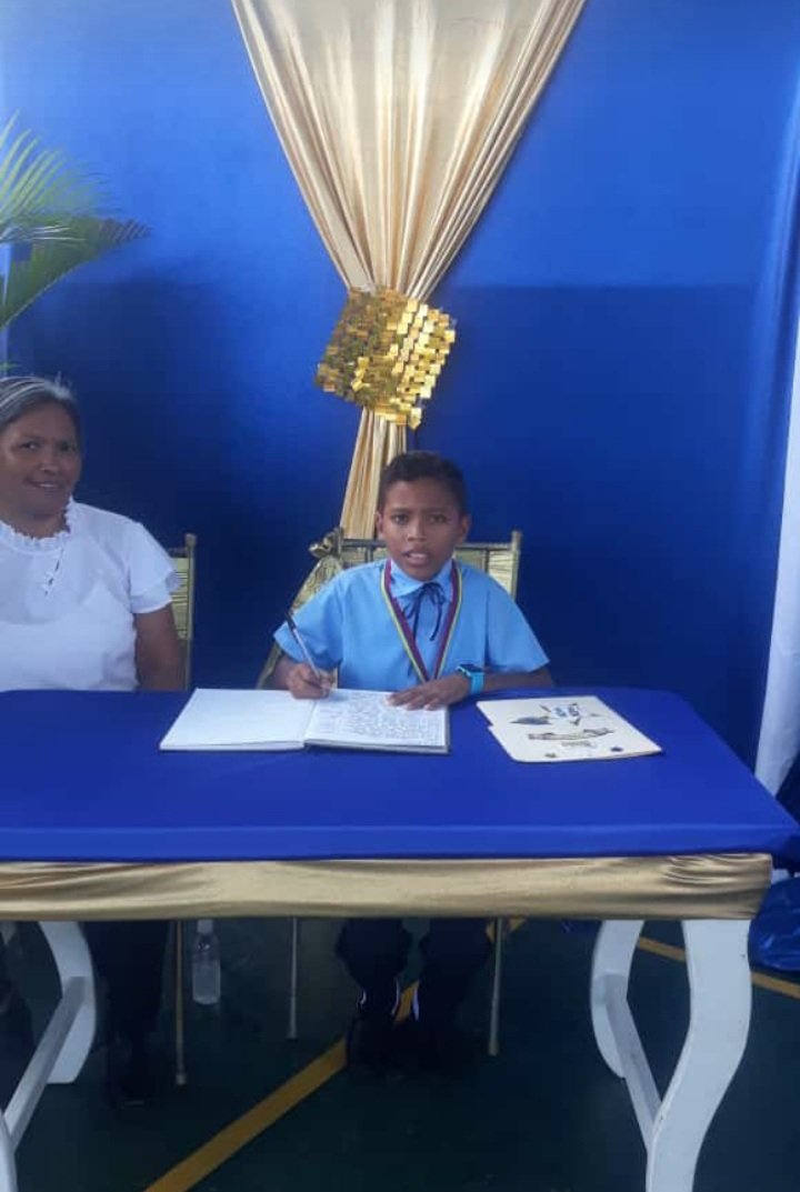 CDCEInfante's tweet photo. Algunas imagenes de lo que fue el acto de grado 2023-2024 de E.B.N.B. Carlos José Bello de Valle de la Pascua.
#6to
#PuebloVictorioso
@_LaAvanzadora
@NicolasMaduro https://t.co/mAtgB5Hw38