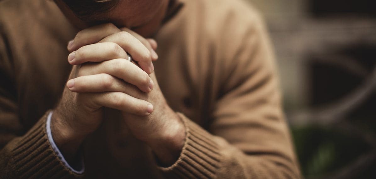 matthewdball's tweet photo. One way to “bless” your enemies is to sincerely #pray for them. Your prayers will bring a blessing upon their lives. And, it’s hard to be angry or bitter against someone you are genuinely praying for! #prayworks #MorningPrayer https://t.co/iKw1jXDHNw