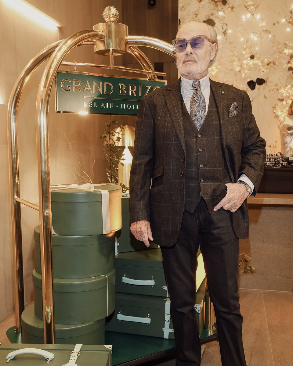 Alvarez Argüelles Hoteles tweet media