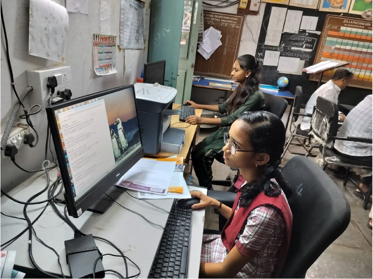 Youth2047's tweet photo. Youth of India Foundation came together with Microsoft in donating 75 ergonomic chairs to Government institutions, enhancing health and educational productivity in underserved regions. #youth2047 #CommunitySupport #makingadifference #collaborationforgood #creatingimpact #society https://t.co/zIsM69o2mf