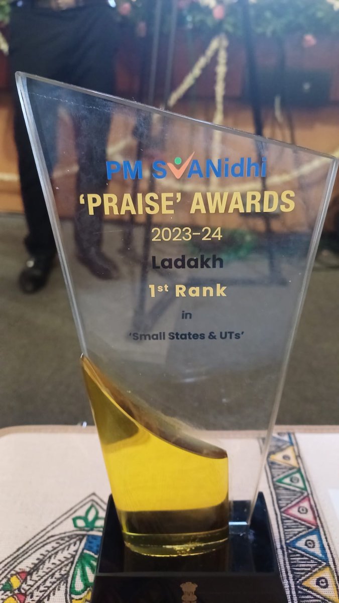 MCL_leh's tweet image. Ladakh awarded 1st Rank in &quot;Small states &amp;amp; UTs&apos; under PM SVANidhi &quot;PRAISE Awards 2023-24.The MoHUA organised an event , named “Utkrishtata ki Ore Badhte Kadam: Celebrating Achievements, Inspiring Excellence” to felicitate best performers under PM Street Vendor&apos;s AtmaNirbhar Nidhi