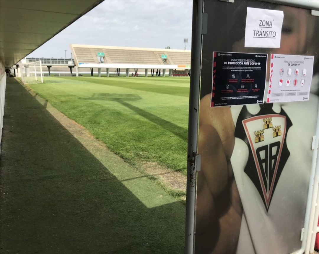 jmsevilla77's tweet photo. Albacete y la Ciudad deportiva 'Andrés Iniesta'' se encuentra entre las subsedes para el Mundial de fútbol 2030. ¿Veremos a la selección de Nigeria o Japón almorzando en @ElCornerAB ? @Juanlopezic @Angel_CIparque 😅 https://t.co/HkNn7R6QlC
