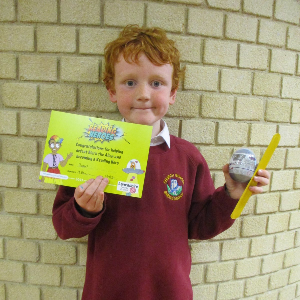 LancsLibraries's tweet image. We&apos;re delighted to share some of our brilliant Reading Heroes!
Three cheers for

Mimi and Rupert from #BarnoldswickLibrary
Minnie from #CoppullLibrary
River from #ThorntonLibrary

Get involved here
lancashire.gov.uk/libraries-and-…
#LancsReadingHeroes #LancsSummer