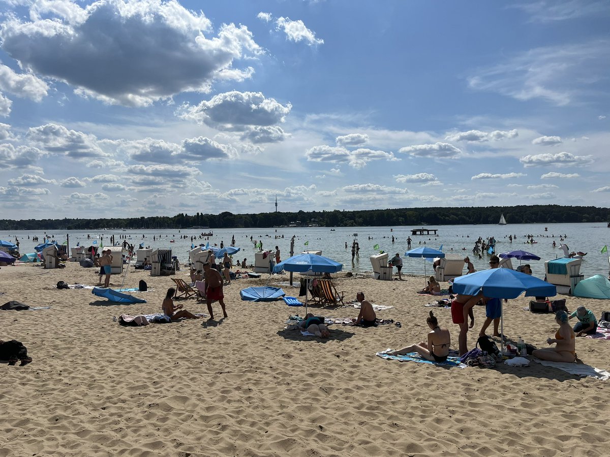 BerlinJuli22's tweet photo. Turned out nice again at the Wannsee https://t.co/B2hyMeeLz1