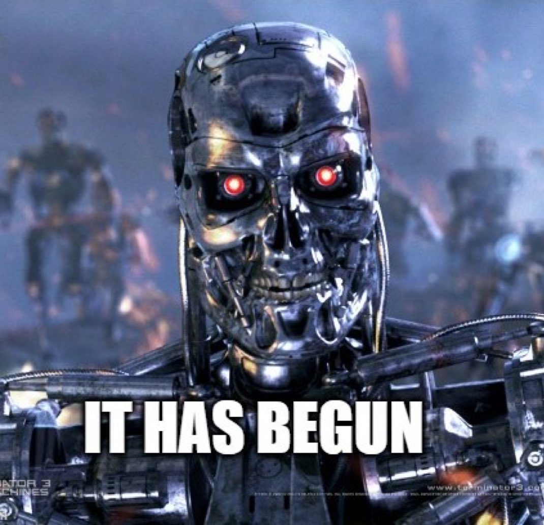 “Skynet”:
Porque luego de los pantallazos azules de Microsoft en Windows, la rebelión de las máquinas es la explicación más lógica a este problema.