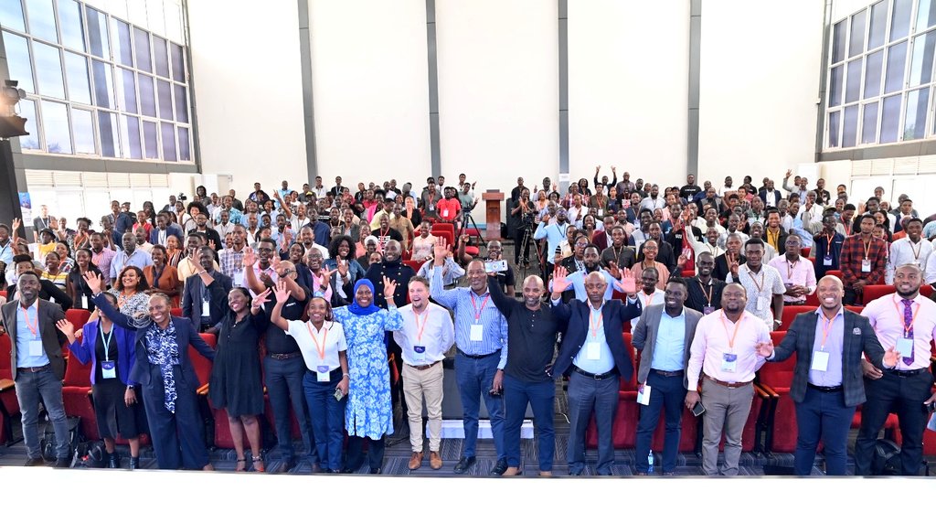 INyakate's tweet photo. Absolutely thrilled with the success of the first-ever UG Dev Summit! Huge thanks to @refactory_acad Team for organizing this incredible event. Turnup is amazing, &amp; it's exciting to see such enthusiasm in our community. Can't wait for the next one! #UGDevSummit #TechCommunity https://t.co/PFitq2jWlb