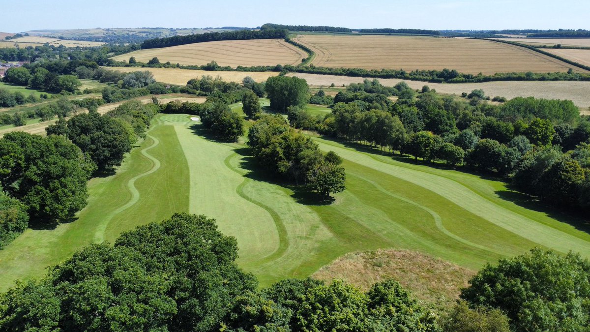 Zacbroocks123's tweet image. The team continue to smash it! The golf course is looking incredible for this weekends club championship at @ClubMarlborough @MGreenkeepers #greenkeeping #wiltshiregolf #bestteam #marlborough
