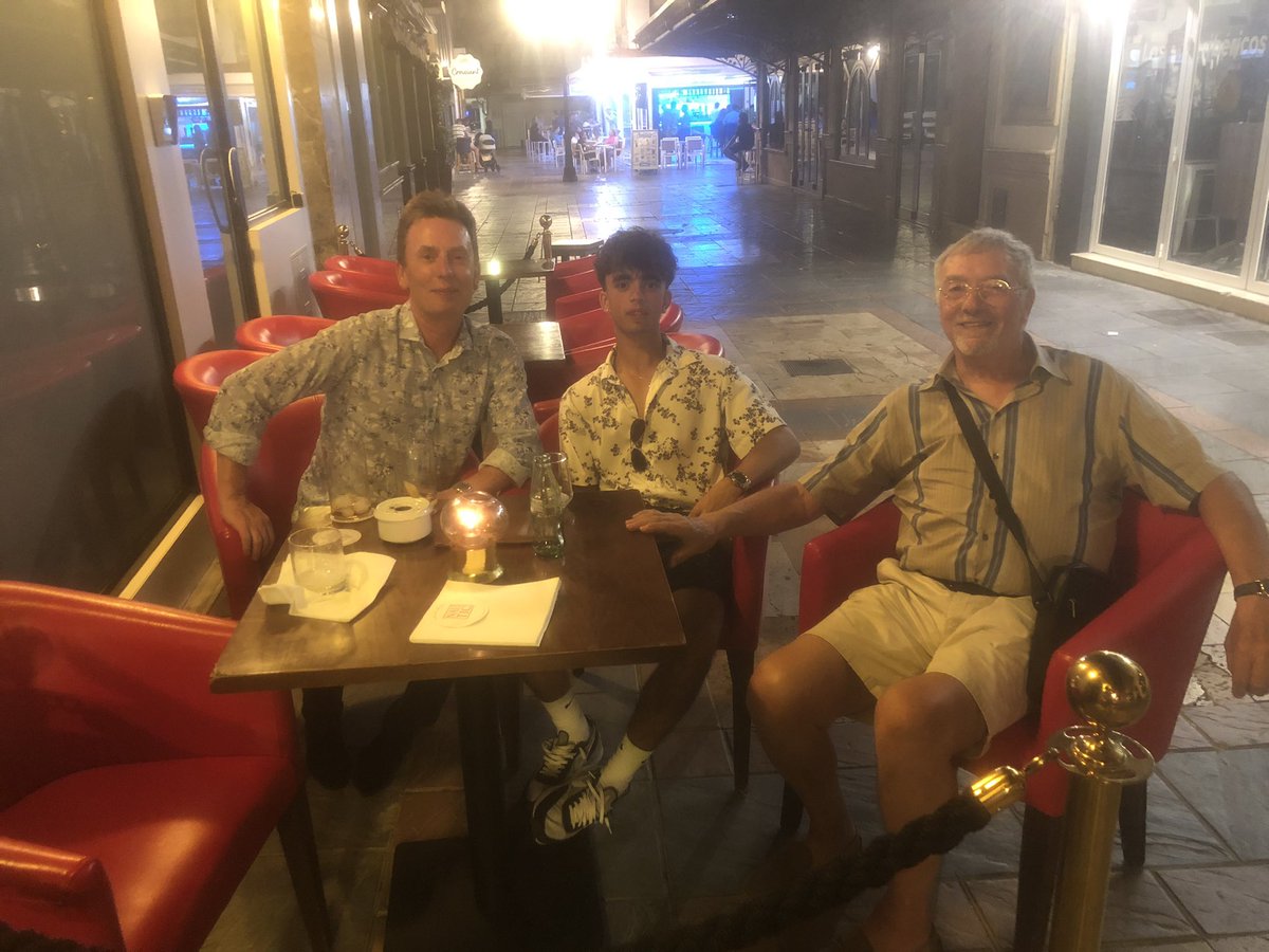 kendoherty1997's tweet photo. Lovely evening with Christian and @jvofficialjv https://t.co/It1C98mw79