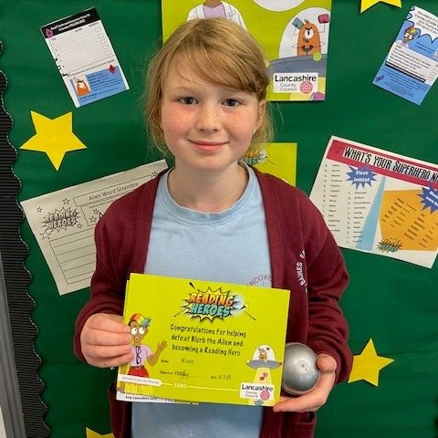 LancsLibraries's tweet image. We&apos;re delighted to share some of our brilliant Reading Heroes!
Three cheers for

Mimi and Rupert from #BarnoldswickLibrary
Minnie from #CoppullLibrary
River from #ThorntonLibrary

Get involved here
lancashire.gov.uk/libraries-and-…
#LancsReadingHeroes #LancsSummer